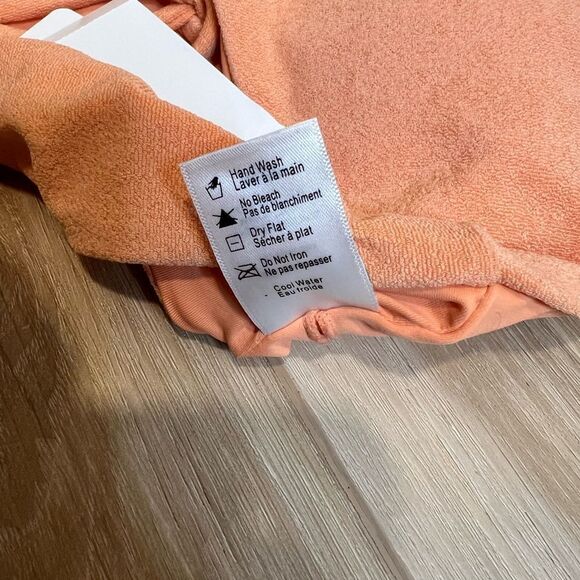 L SPACE Pastel Orange Terry Fabric 2 Piece Swimsuit Size Medium - Picture 8 of 9